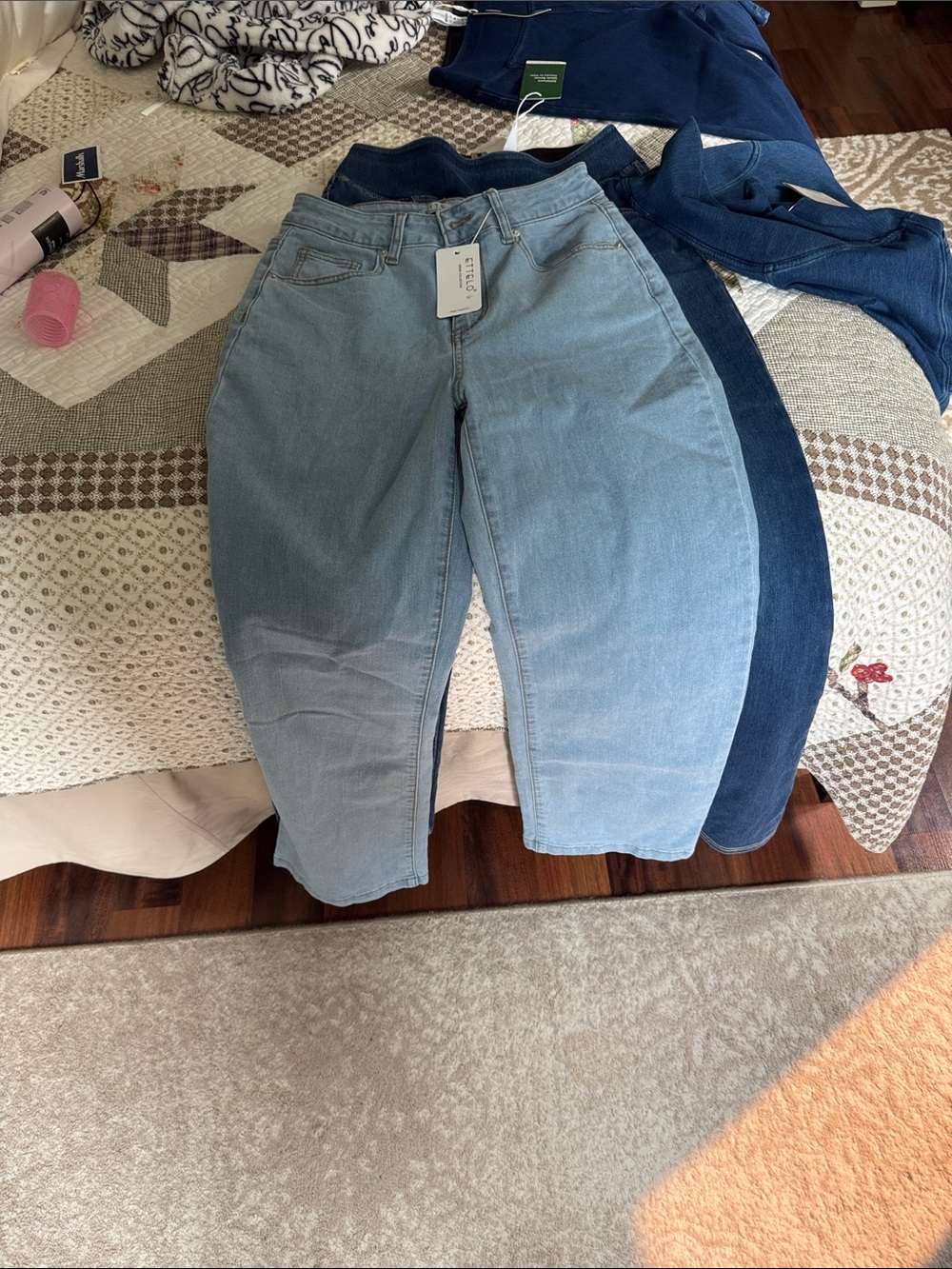 Light Blue Women's High-Waist Jeans - Stretch Denim